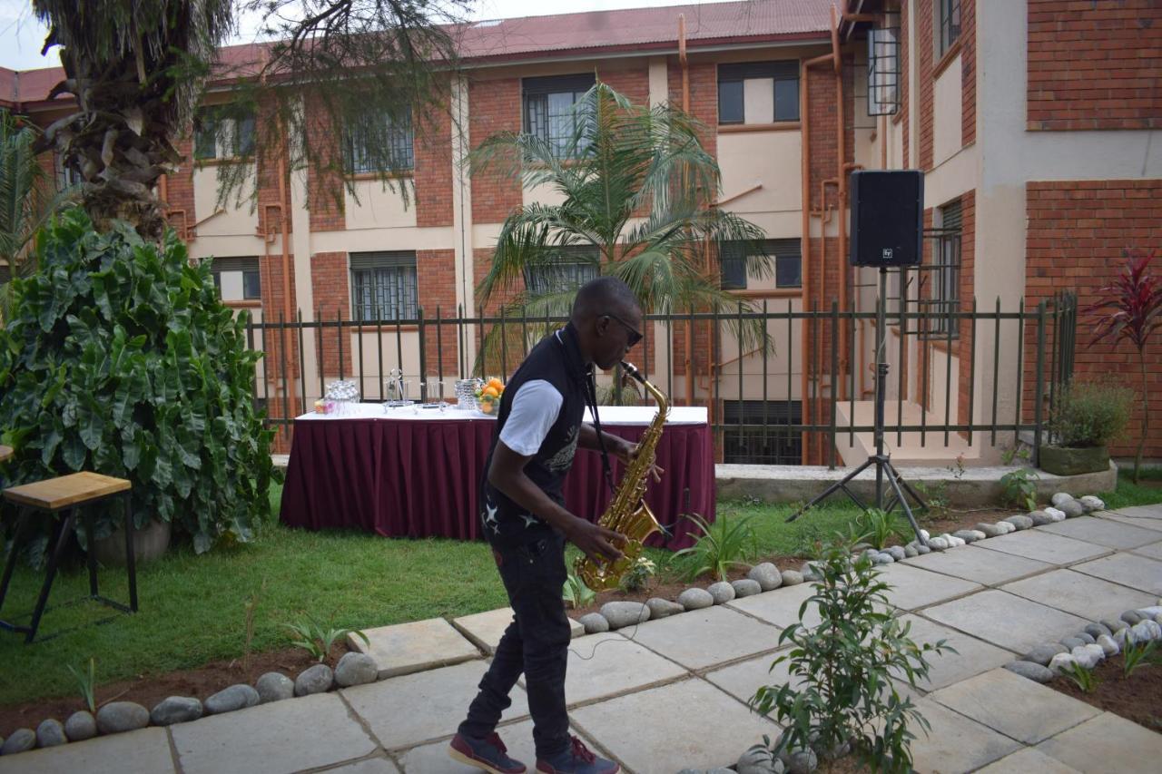 Acacia Hotel Mbarara Nyamitanga エクステリア 写真