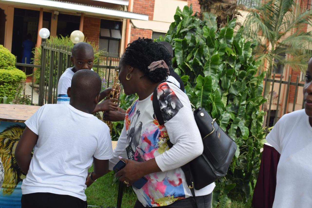 Acacia Hotel Mbarara Nyamitanga エクステリア 写真