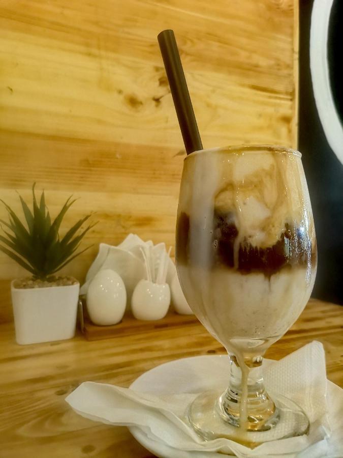 Acacia Hotel Mbarara Nyamitanga エクステリア 写真